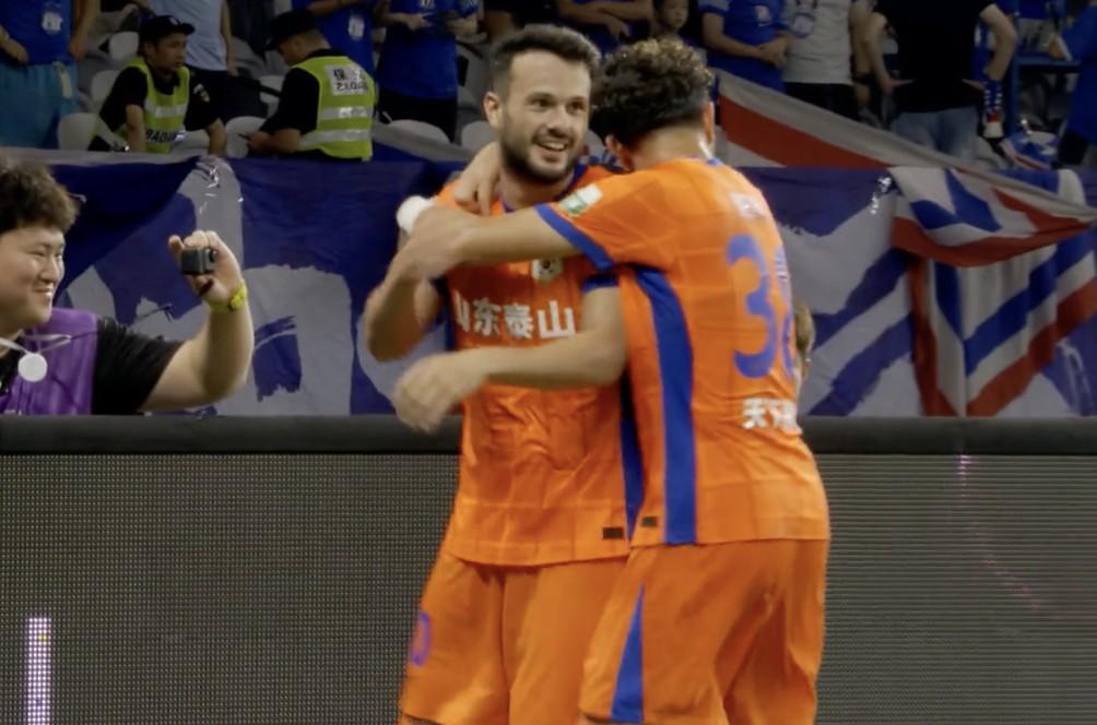 热议鲁花战半场：瓦科真山东大腿，申花国脚防线下滑厉害