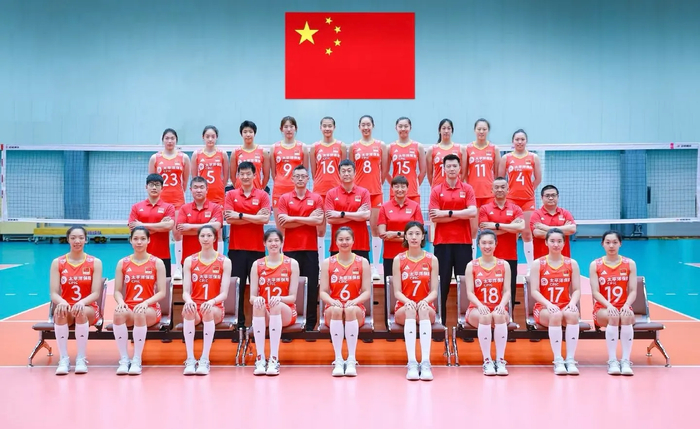 开云APP-范泊宁唐欣转主攻，杨舒茗坐冷板凳！女排接应还看李响季雨潇|联赛|意大利女排联赛|石川真佑|庄宇珊|吴梦洁_新浪新闻