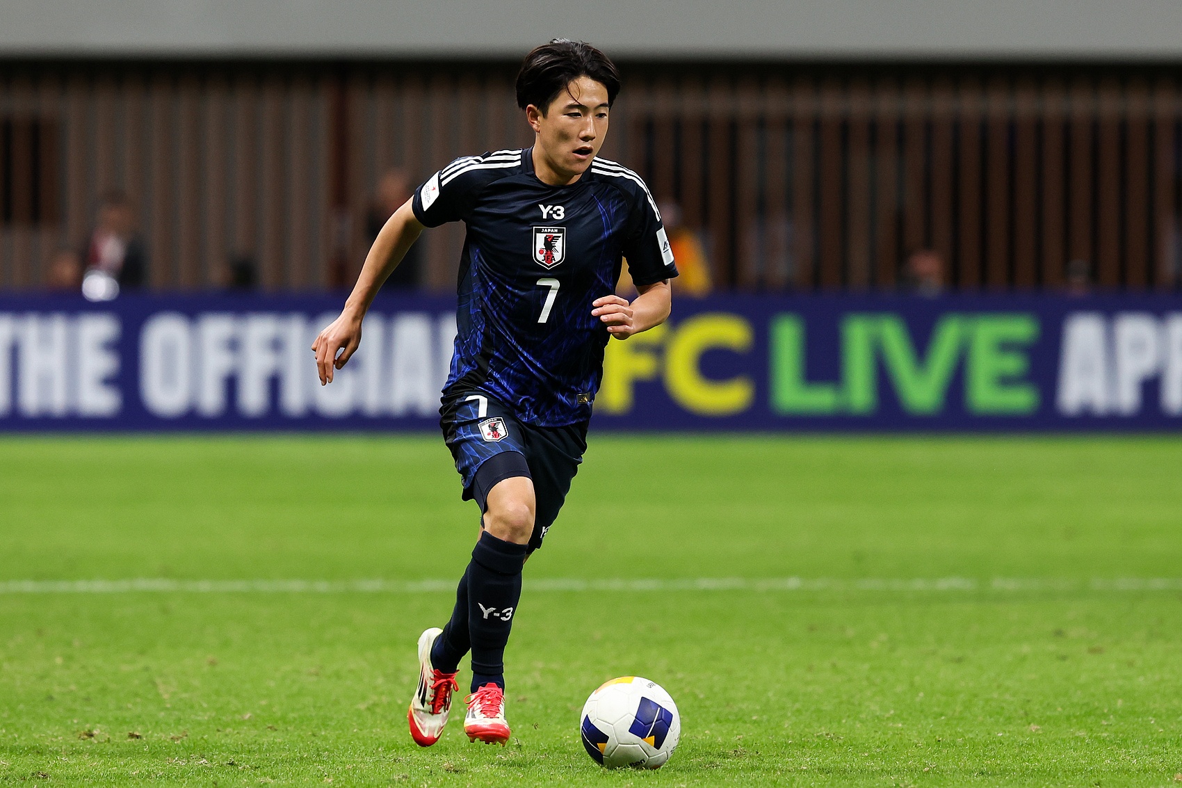 开云官网-当选赛事MVP，佐藤龙之介：用冠军收官本届U23亚洲杯，非常幸福